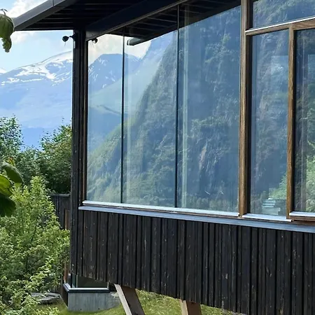 Architect In Countryside Near Geiranger Semesterbostad Valldal